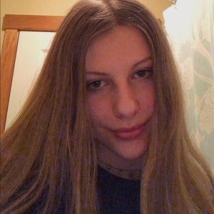 Meet your Posher, Claire